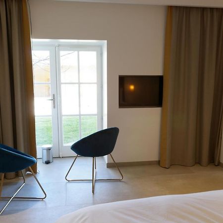 Lodges En Pierres Dorees Saint-Germain-Nuelles ภายนอก รูปภาพ