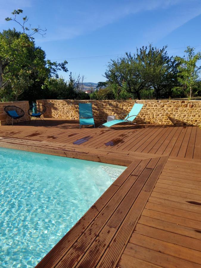 Lodges En Pierres Dorees Saint-Germain-Nuelles ภายนอก รูปภาพ